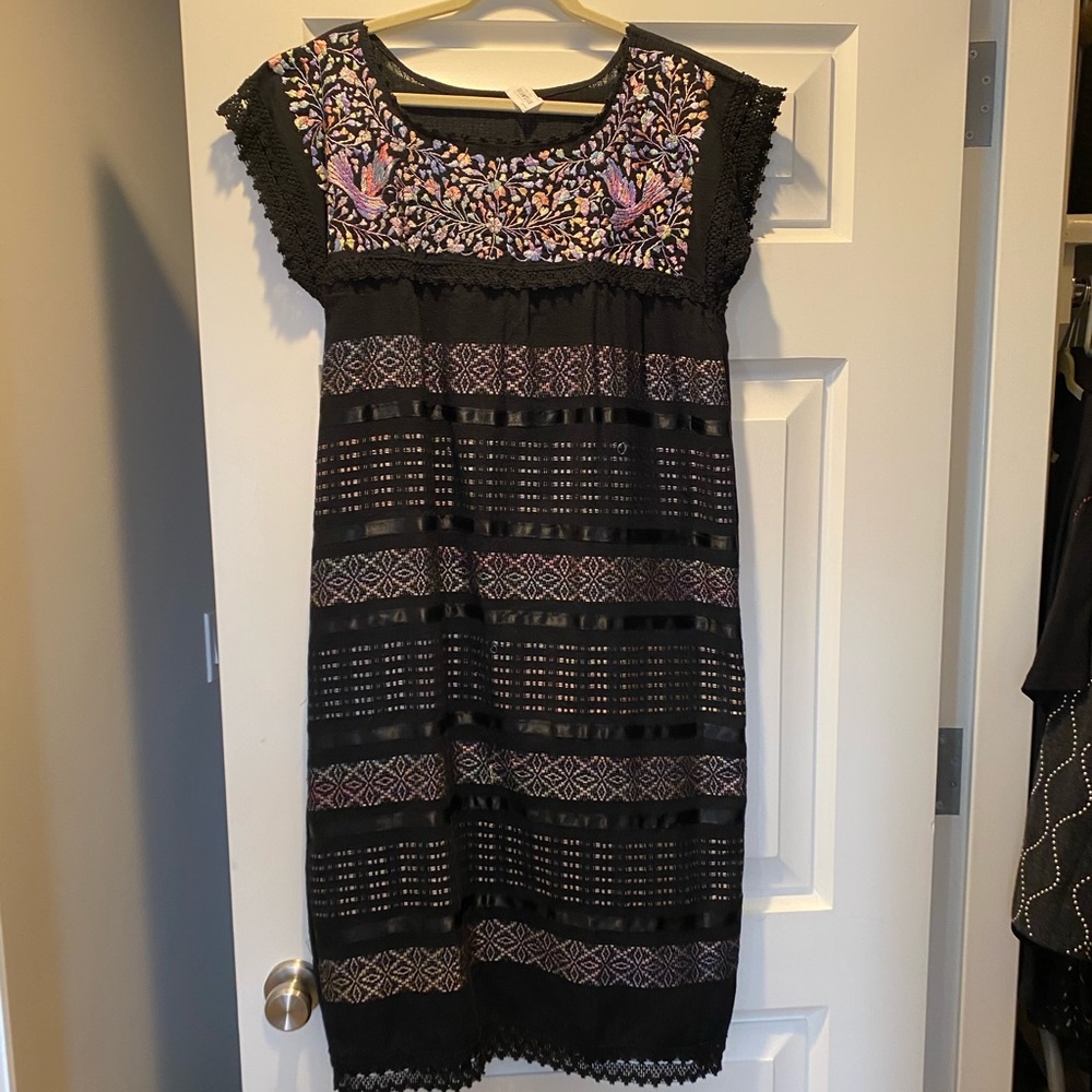 Embroidered maxi dress